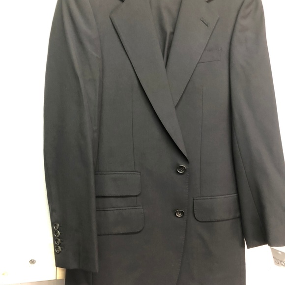 Gucci Suit - Picture 2 of 5